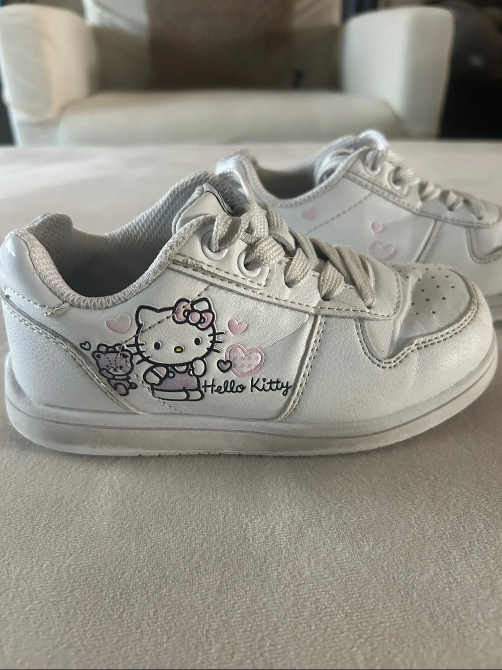 Hello Kitty White & Pink Girls Sneakers
